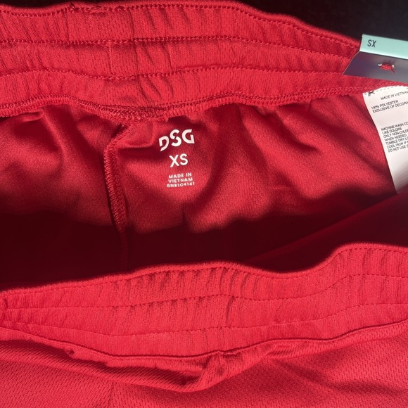 Dsg Women's Extra Small All Sport Short Team Red New With Tags 5 Inch Midrise Ri - Picture 3 of 9